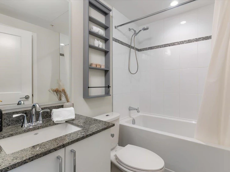 18 E 1st Avenue, Vancouver, BC, V5T 1A1 - 22