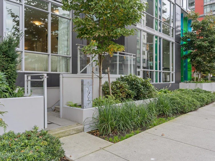 18 E 1st Avenue, Vancouver, BC, V5T 1A1 - 29