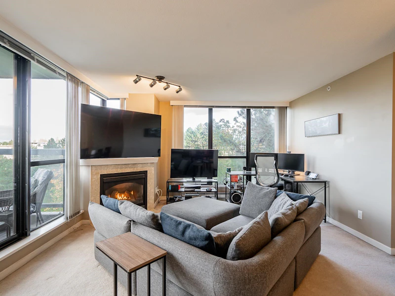 507 - 10899 University Drive, Surrey BC V3T 5V2