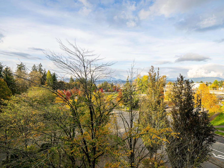 507-10899 University, Surrey, BC, V3T 5V2 - 4
