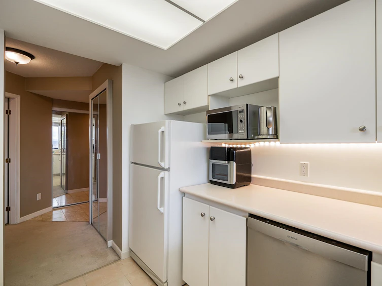507-10899 University, Surrey, BC, V3T 5V2 - 14