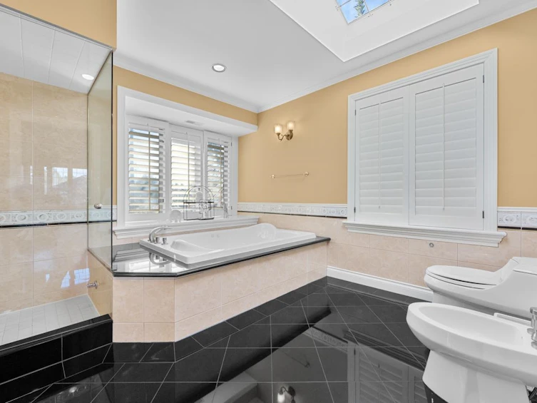 1426 W 48th Avenue, Vancouver, BC, V6M 2P2 - 13