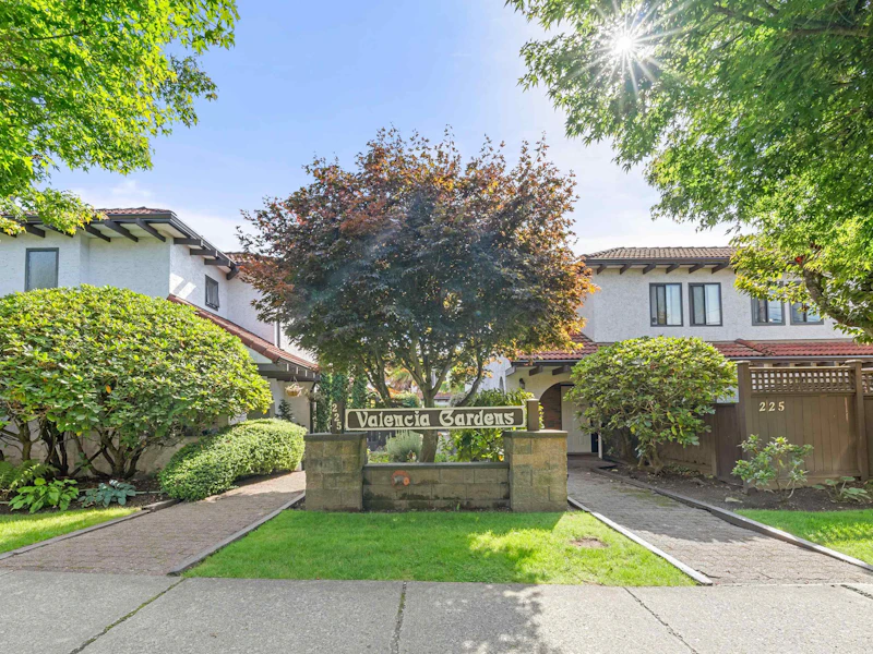 7 - 225 W 15th Street, North Vancouver BC V7M 1S3