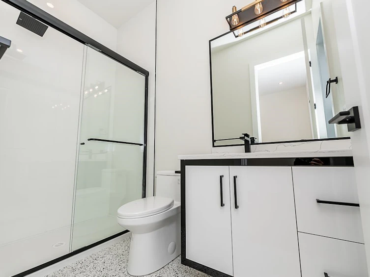 6691 Waltham Avenue, Burnaby, BC, V5H 3V6 - 10