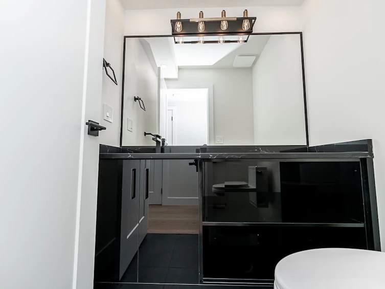 6691 Waltham Avenue, Burnaby, BC, V5H 3V6 - 26