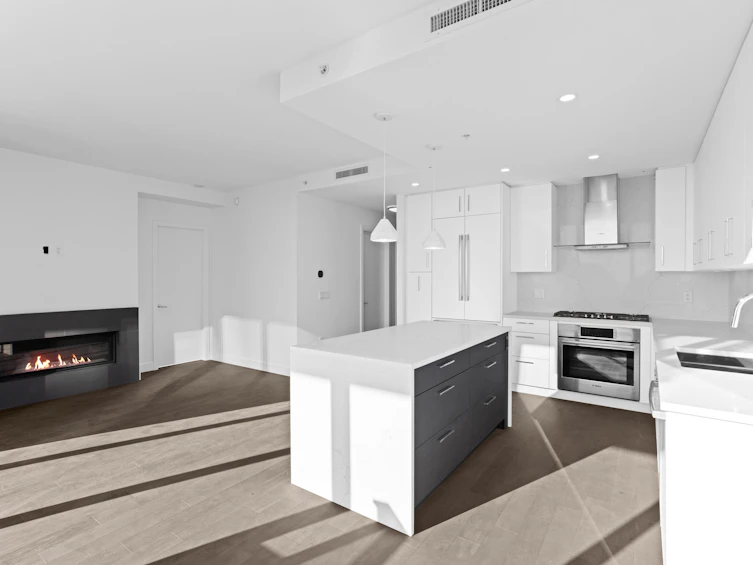 1404-1588 Johnston Road, Surrey, BC, V4B 0C5 - 13