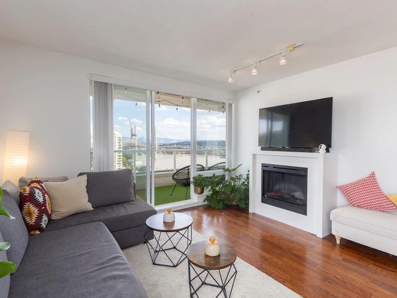 1701 - 39 Sixth Street, New Westminster BC V3L 0B3