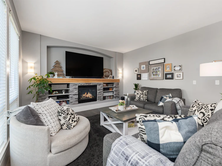 6929 197a Street, Langley, BC, V2Y 3H5 - 5
