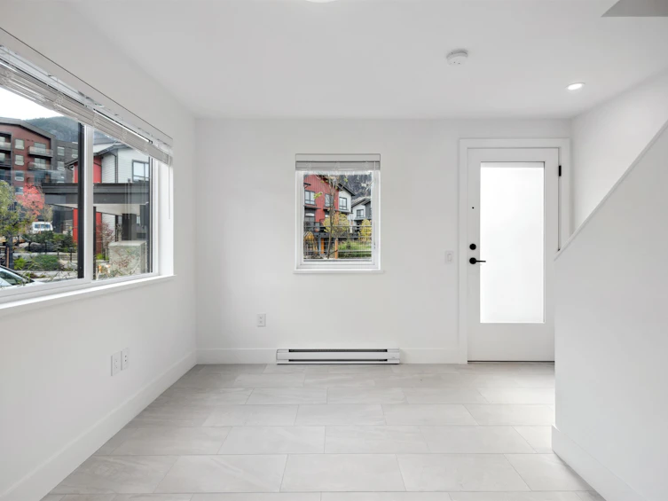 SL029-38086 Helm Way, Squamish, BC, V8B 1A8 - 9