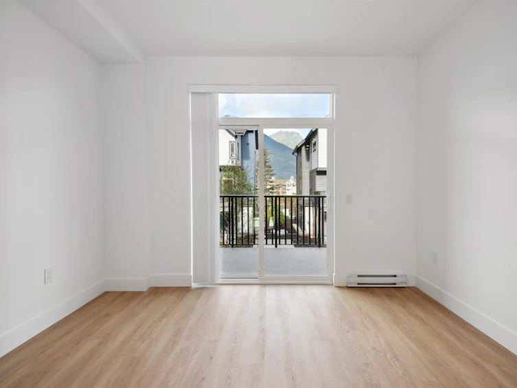 SL029-38086 Helm Way, Squamish, BC, V8B 1A8 - 13