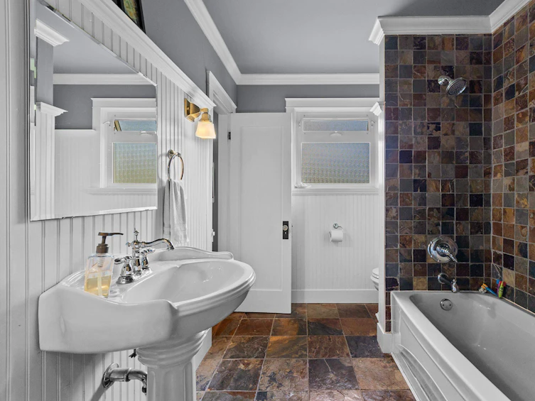 12616 26a, Surrey, BC, V4A 2M4 - 18