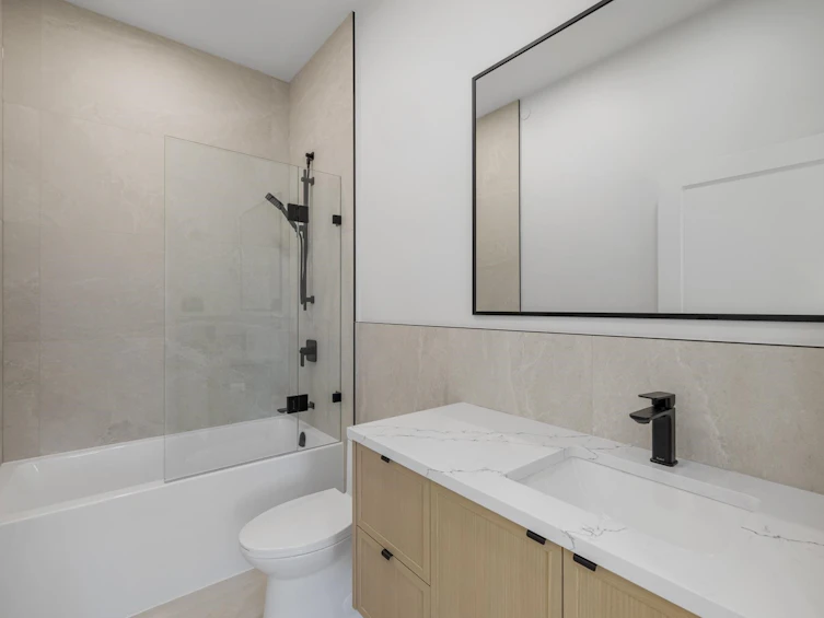 4018 Alice Street, Vancouver, BC, V5N 4M9 - 15