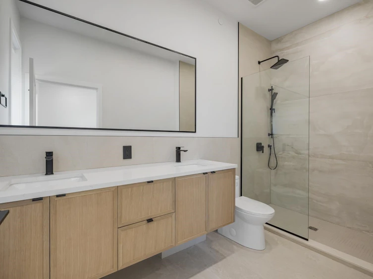 4018 Alice Street, Vancouver, BC, V5N 4M9 - 18