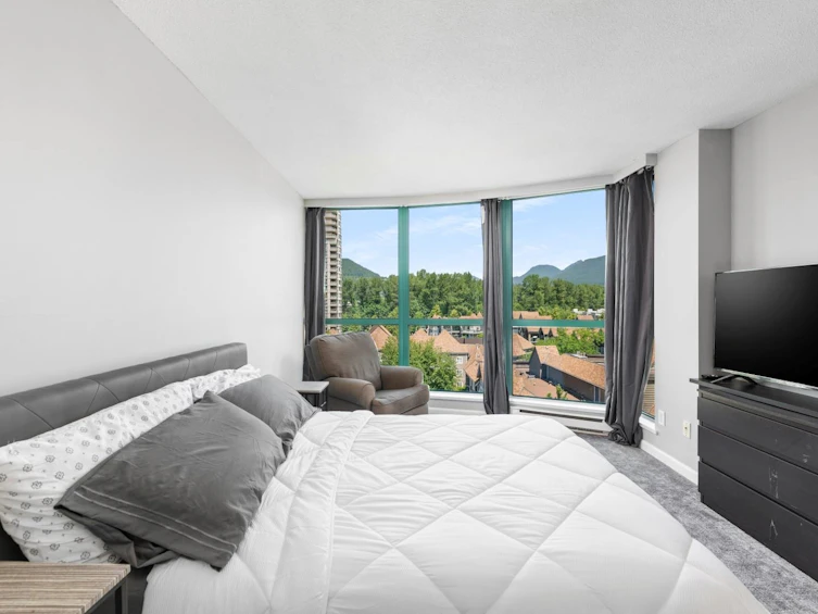 906-3071 Glen Drive, Coquitlam, BC, V3B 7R1 - 8