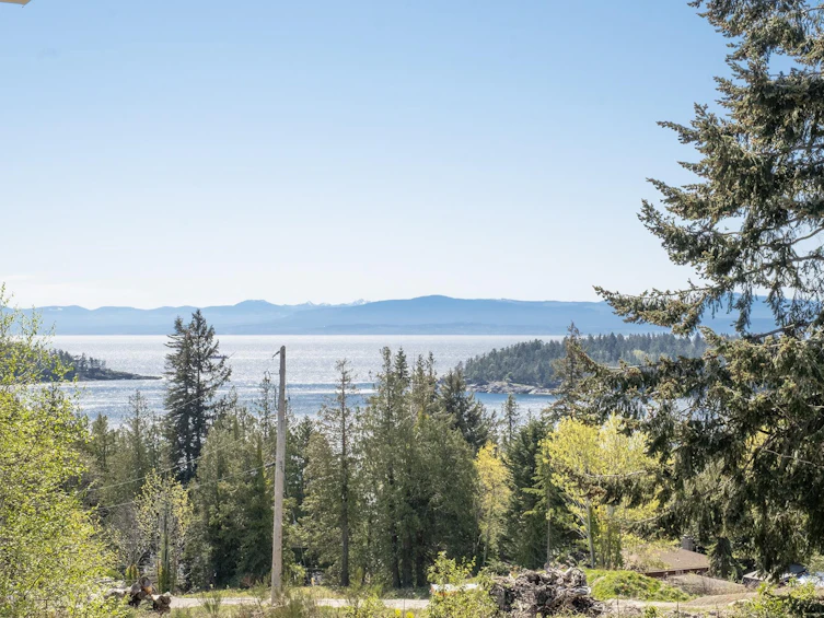 5438 Mccourt Road, Sechelt, BC, V7Z 0N6 - 2