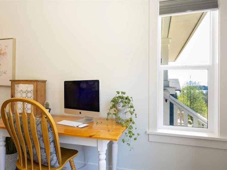 5438 Mccourt Road, Sechelt, BC, V7Z 0N6 - 13