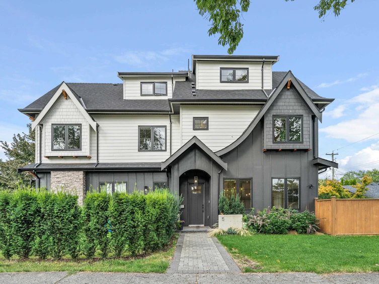 5 N Slocan Street, Vancouver, BC, V5K 3M1 - 2