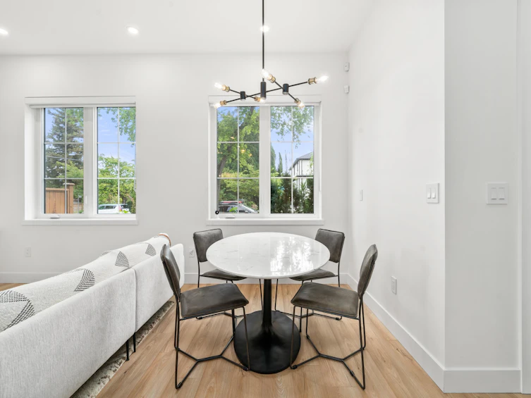 5 N Slocan Street, Vancouver, BC, V5K 3M1 - 8