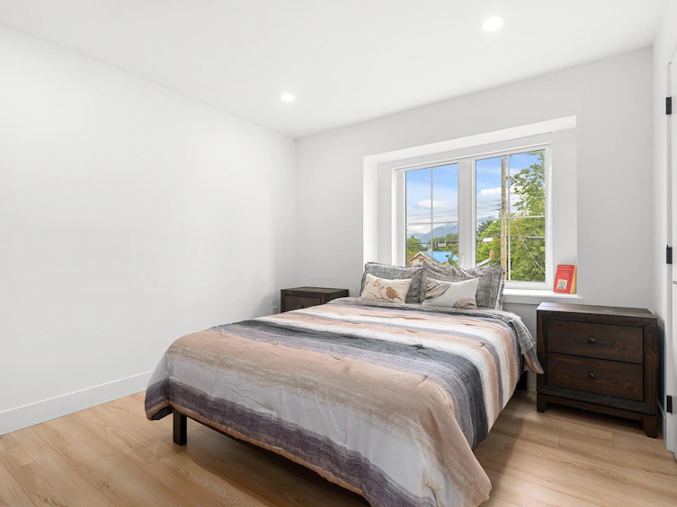 5 N Slocan Street, Vancouver, BC, V5K 3M1 - 23