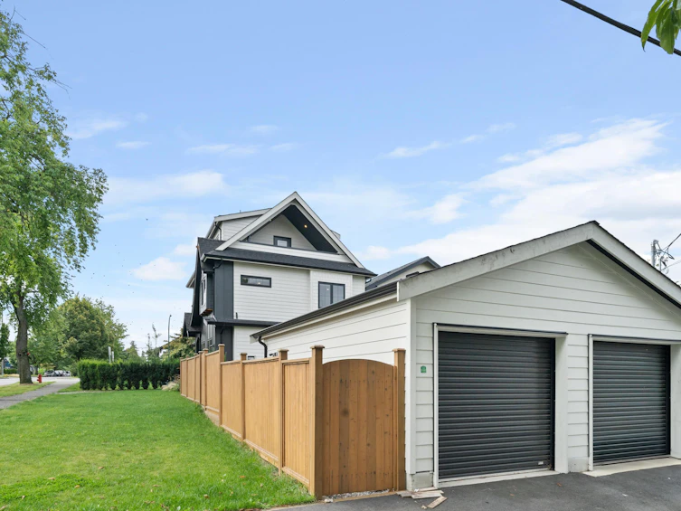 5 N Slocan Street, Vancouver, BC, V5K 3M1 - 38