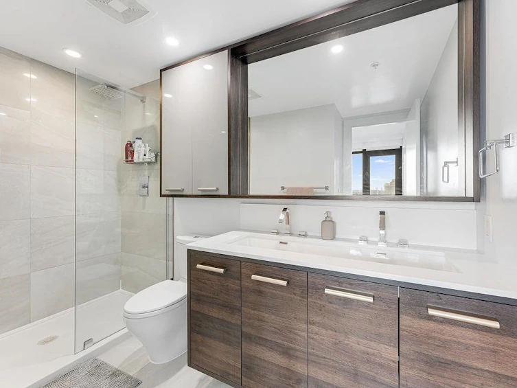 2101-2378 Alpha Avenue, Burnaby, BC, V5C 5L2 - 12