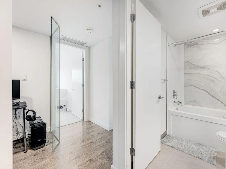 2101-2378 Alpha Avenue, Burnaby, BC, V5C 5L2 - 16