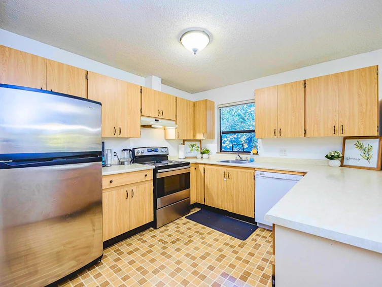 203-7182 133a Street, Surrey, BC, V3W 1Z9 - 5