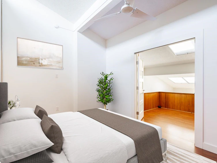 307-1930 W 3rd Avenue, Vancouver, BC, V6J 1L1 - 2