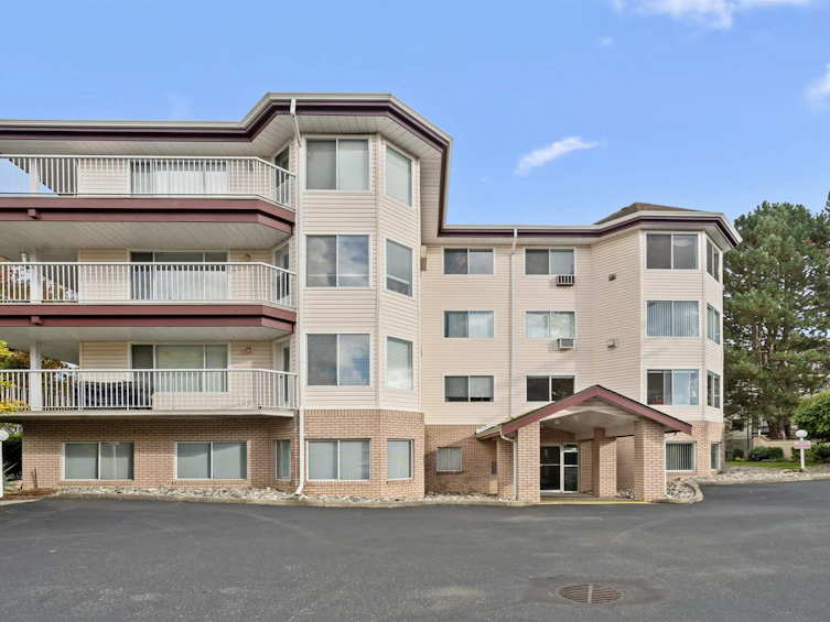 302-2450 Church Street, Abbotsford, BC, V2T 3J7 - 3