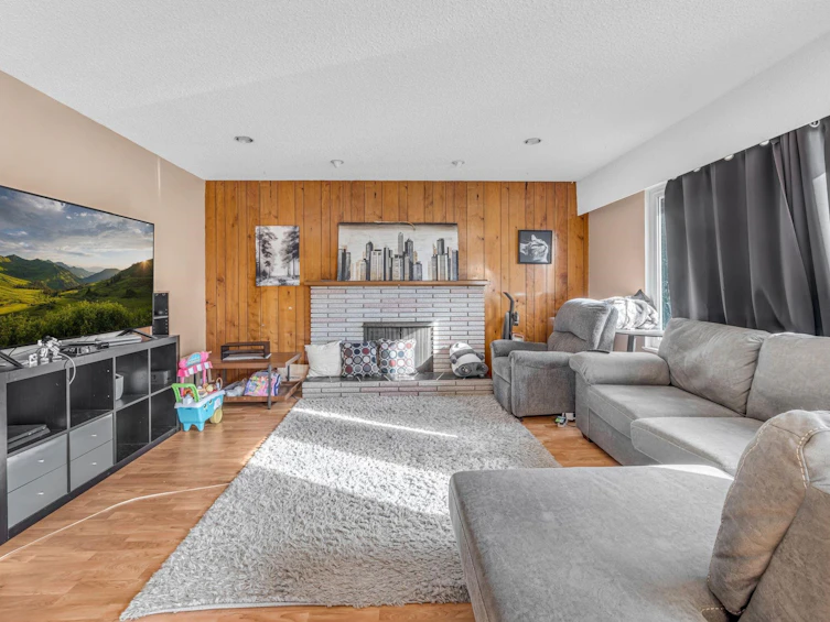 4745 45a Avenue, Delta, BC, V4K 1M5 - 5