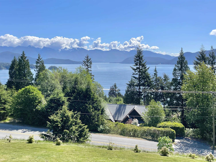 259 Bridgeman Road, Gibsons, BC, V0N 1V1