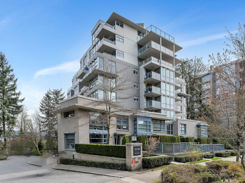 702 - 9262 University Crescent, Burnaby BC V5A 0A4