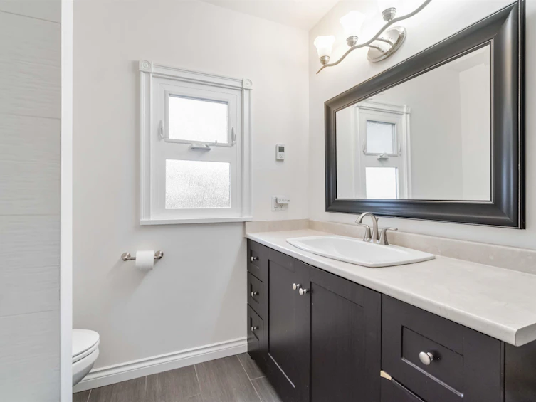 223 Ninth Avenue, New Westminster, BC, V3L 2A2 - 14