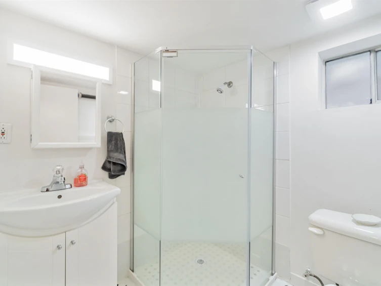 223 Ninth Avenue, New Westminster, BC, V3L 2A2 - 29