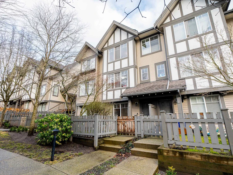 74-20038 70 Avenue, Langley, BC, V2Y 0B4