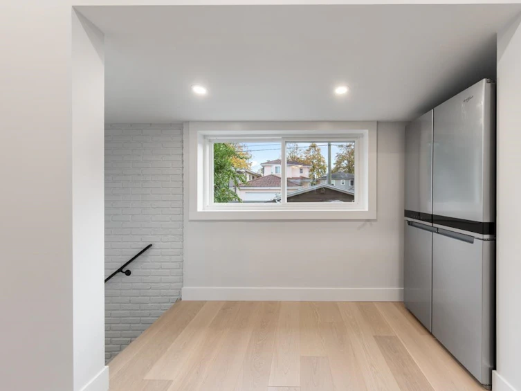 1748 East 36th Avenue, Vancouver, BC, V5P 1C5 - 12