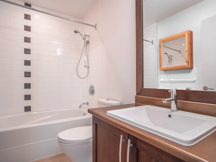 324 E 14th Street, North Vancouver, BC, V7L 2N6 - 24