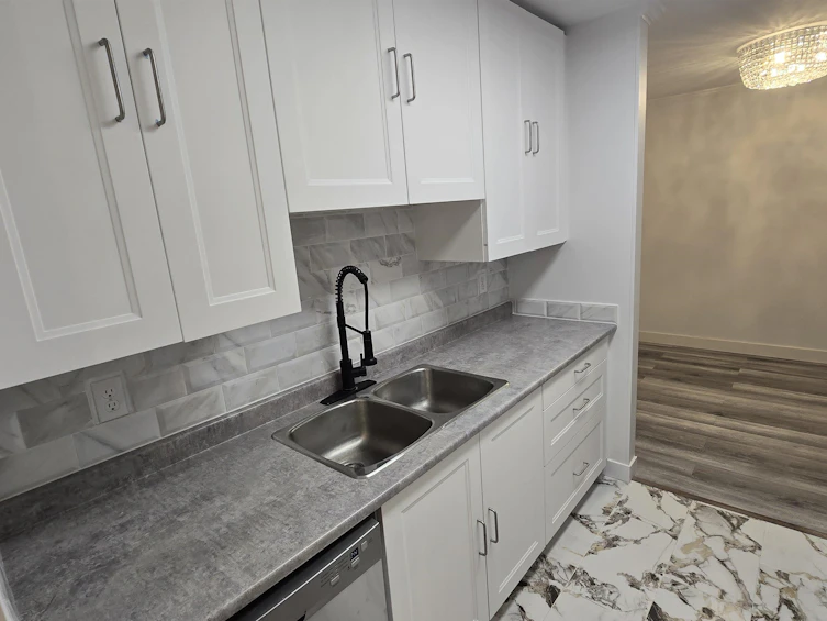 218-7431 Minoru Boulevard, Richmond, BC, V6Y 1Z3 - 8