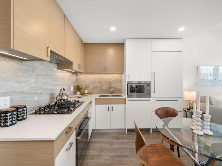 2103-200 Klahanie Court, West Vancouver, BC, V7P 0E4 - 3