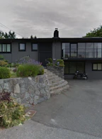 2249 Queens Avenue