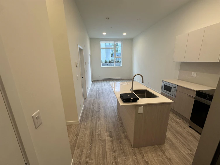 E101-10829 140 Street, Surrey, BC, V3R 0H4 - 2