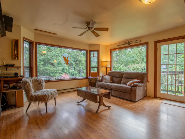 4706 Scarff Road, Pender Island, BC, V0N 2M1 - 8