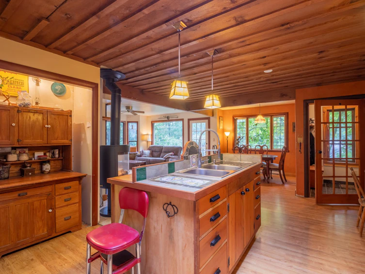 4706 Scarff Road, Pender Island, BC, V0N 2M1 - 19