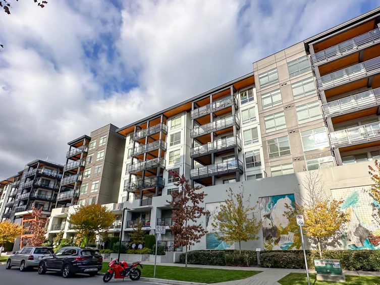 208-128 E 8th Street, North Vancouver, BC, V7L 1Y7 - 2