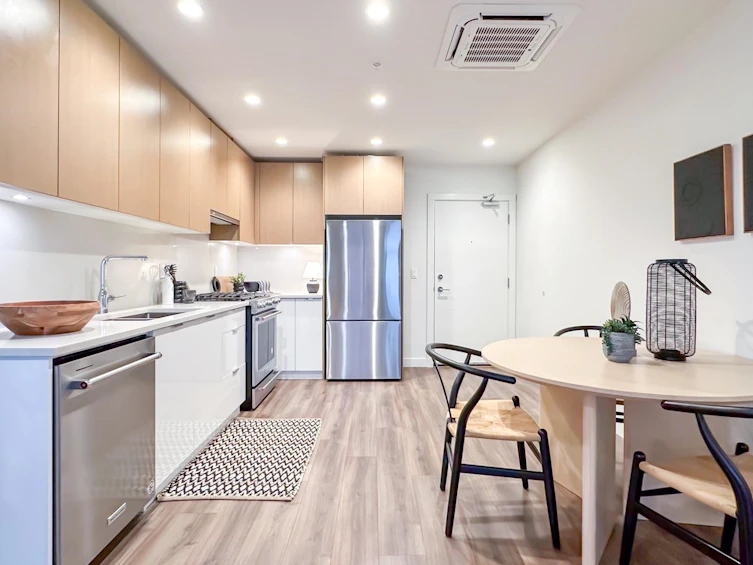 208-128 E 8th Street, North Vancouver, BC, V7L 1Y7 - 7