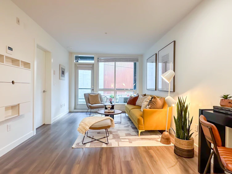 208-128 E 8th Street, North Vancouver, BC, V7L 1Y7 - 11
