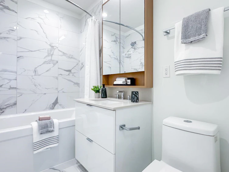 208-128 E 8th Street, North Vancouver, BC, V7L 1Y7 - 19