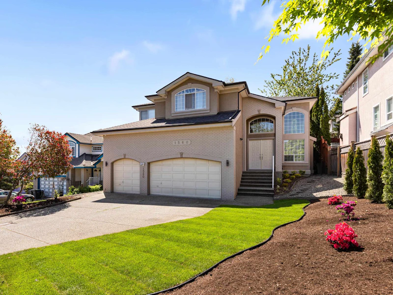 1560 Pinetree Way, Coquitlam BC V3E 2Z6