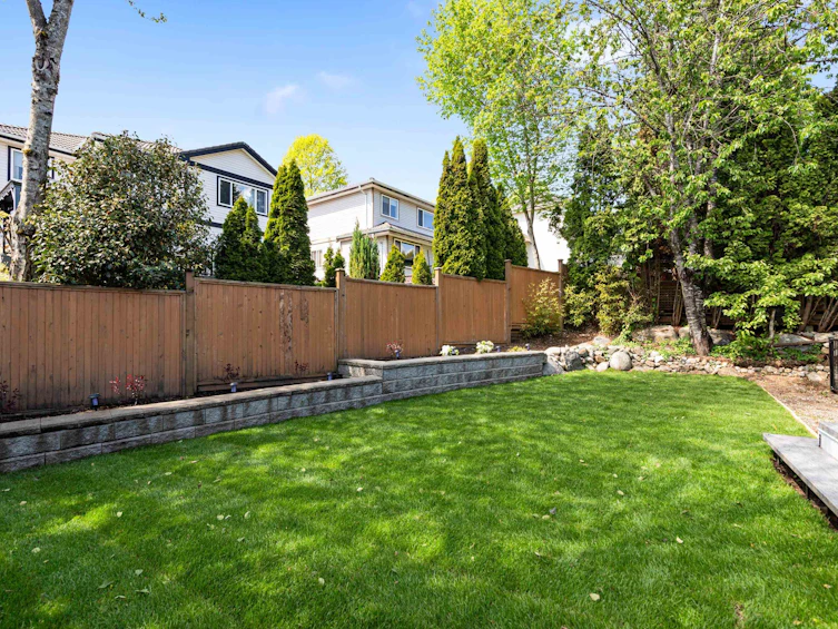 1560 Pinetree Way, Coquitlam, BC, V3E 2Z6 - 36