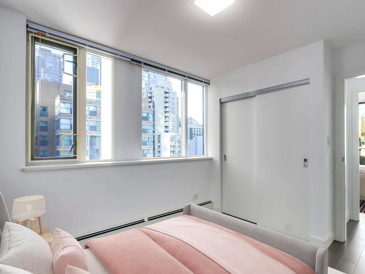 902-1325 Rolston Street, Vancouver, BC, V6B 0M2 - 4
